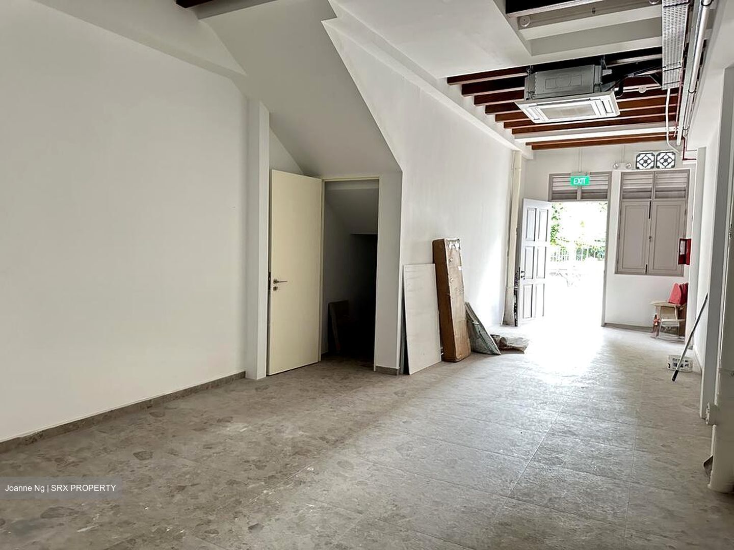 Rowell Road (D8), Retail #570487251